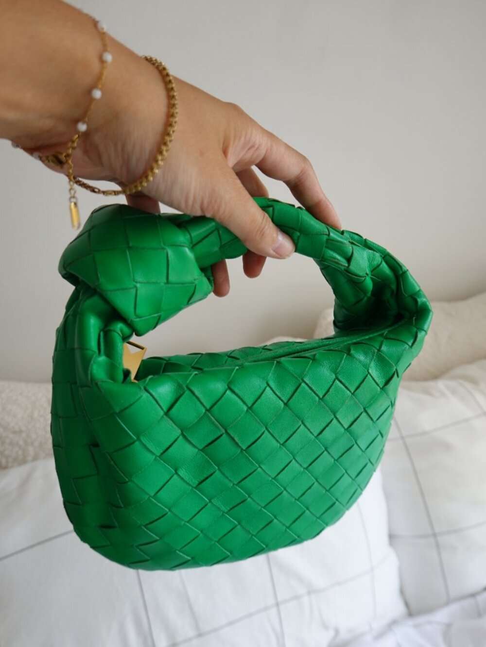 Bottega Veneta Mini Jodie Bag in Green Parakeet - Picture 4 of 16